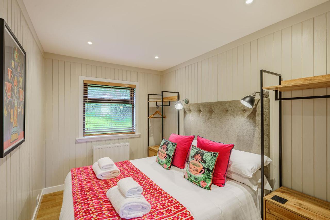 Conifer Lodge 25 With Hot Tub Newton Stewart Bagian luar foto